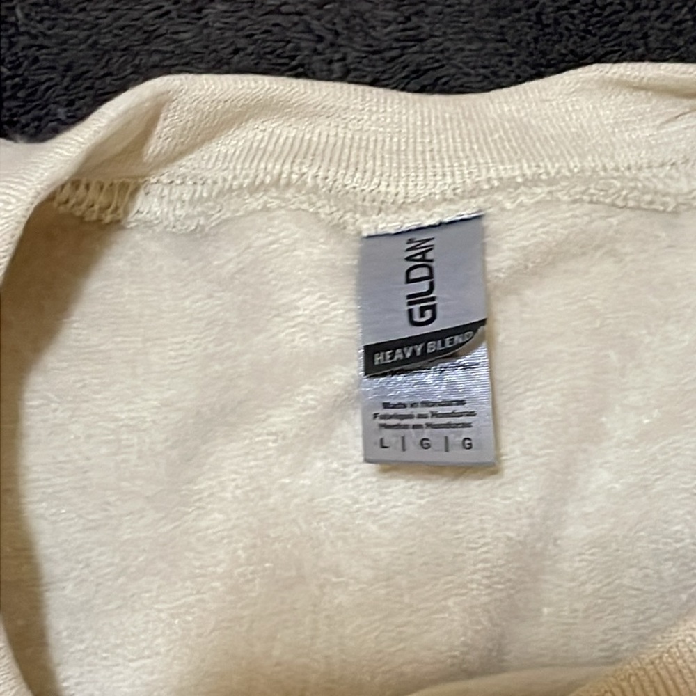 Fiancé Sweater - Picture 3 of 3